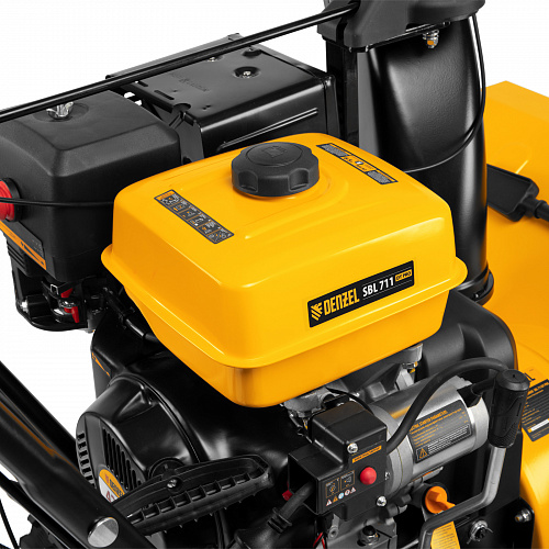 Бензиновая снегоуборочная машина SBL 711DT PRO, 420cc, гусеницы, эл.старт, блок. дифф.// Denzel Бензиновая снегоуборочная машина SBL 711DT PRO, 420cc, гусеницы, эл.старт, блок. дифф.// Denzel
